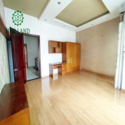 Cho thuê nhà nguyên căn nội thất cơ bản gần đường Nguyễn Ái Quốc