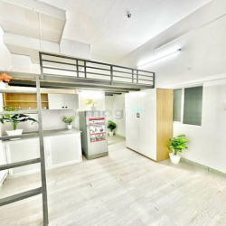 Ban công Studio, Duplex full nội thất tối đa 4 người, gần Đầm Sen, VHU