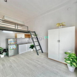 Ban công Studio, Duplex full nội thất tối đa 4 người, gần Đầm Sen, VHU