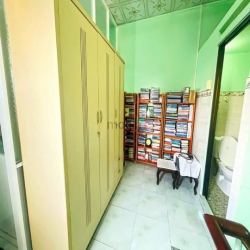 Giá tốt - Nhà 2 lầu hẻm 1206 Huỳnh Tấn Phát, Phường Tân Phú, Quận 7