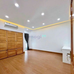 Nhà 2 lầu và sân thượng mới đẹp đường D15 KDC Hồng Loan 6A, Cần thơ