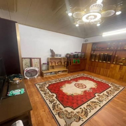 Bán căn hộ phố Quán Thánh, Lô góc, 120m2 2PN 2WC LOGIA, giá 2.83 tỷ