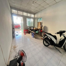 CẦN BÁN GẤP căn nhà 150m2 Đ số 4 Tp Thủ Đức