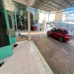 CẦN BÁN GẤP căn nhà 150m2 Đ số 4 Tp Thủ Đức