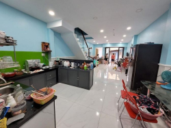 Nhà Đẹp 4,1 X 12 Cách Mặt Tiền Âu Cơ Chỉ Vài Bước Chân, Giá Nhỉnh 4 T