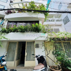 Phong Cách Hoài Cổ Đà Lạt ở Lê Quang Định , diện tích 6,63x17, 3 Tầng