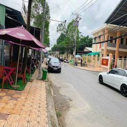 Nhà trệt lầu rộng thoáng đường vào công an quận Ninh Kiều, Cần Thơ