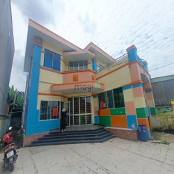 Mb cho thuê dt 12x24 giá 28tr MT Đặng Thúc Vịnh