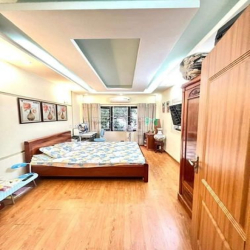 Bán nhà 5 tầng Xuân La, Tây Hồ, ngõ nông,nhà đẹp, gần phố chỉ 4.8 tỷ.