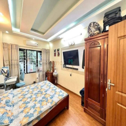 Bán nhà 5 tầng Xuân La, Tây Hồ, ngõ nông,nhà đẹp, gần phố chỉ 4.8 tỷ.