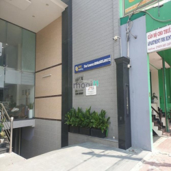 Cho thuê văn phòng view đẹp Q9, DT sàn 220m2, mặt tiền Xa Lộ Hà Nội