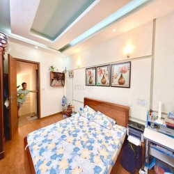 Bán nhà 5 tầng Xuân La, Tây Hồ, ngõ nông,nhà đẹp, gần phố chỉ 4.8 tỷ.