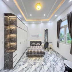 Nhà 2 lầu và sân thượng tuyệt đẹp đường D13 KDC Hồng Loan