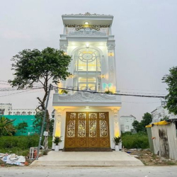 Nhà 2 lầu và sân thượng tuyệt đẹp đường D13 KDC Hồng Loan