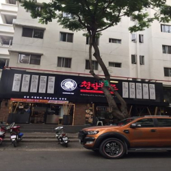 Bán shop kinh doanh tầng trệt mặt tiền Bùi Bằng Đoàn, Phú Mỹ Hưng