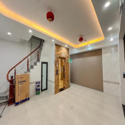 Bán ccmn cách phố Khâm Thiên 100m, 43m 10phòng khép kín, 9.9tỷ
