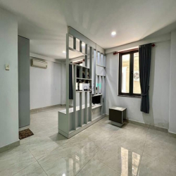 Bán nguyên căn nhà phố 5 lầu với 4PN lớn khu Hưng Gia 1, Phú Mỹ Hưng