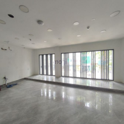 CHO THUÊ Tòa Nhà 600 m² - MT Đường 3 Tháng 2, Q11 -9mx10m-1T 5L TM 10P