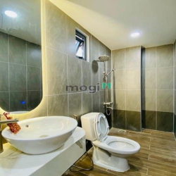 NHÀ XINH GIÁ TỐT : đ.Huỳnh Văn Bánh, P11, q.Phú Nhuận 61m2/ 3tỷ650 SHR