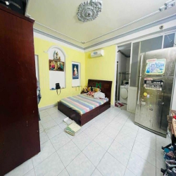 Hẻm 5m 60m2(4.2x14.3m) 3 tầng btct 4 PN Đs 4, BHH A, Bình Tân