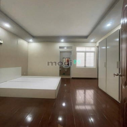 Bán gấp nhà đầu hẻm Huỳnh Văn Bánh, Phú Nhuận, 58.5m2, 2tỷ760, sổ sẵn.