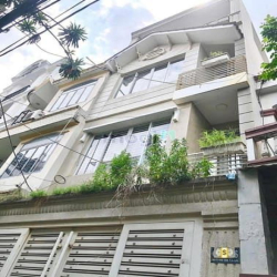 Bán gấp nhà đầu hẻm Huỳnh Văn Bánh, Phú Nhuận, 58.5m2, 2tỷ760, sổ sẵn.