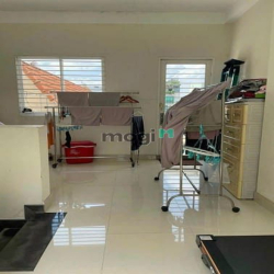 Bán gấp nhà đầu hẻm Huỳnh Văn Bánh, Phú Nhuận, 58.5m2, 2tỷ760, sổ sẵn.
