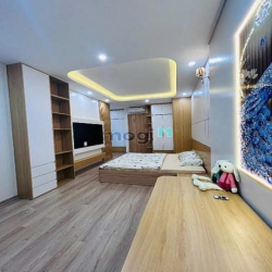 +Ngô Gia Tư-Đức Giang Long Biên. -Diện Tích  51m2- 6 Tầng -Giá chào 9.