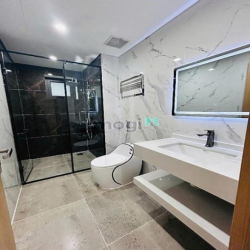 +Ngô Gia Tư-Đức Giang Long Biên. -Diện Tích  51m2- 6 Tầng -Giá chào 9.