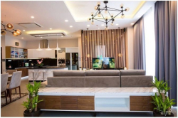 Penhouse Sunrise City Quận 7, dt 280m2, nhà đẹp, đẳng cấp. Giá 15.5 tỷ
