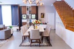 Penhouse Sunrise City Quận 7, dt 280m2, nhà đẹp, đẳng cấp. Giá 15.5 tỷ