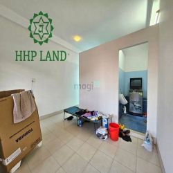 Cho thuê nhà đẹp mặt tiền đường N4 KDC Bửu Long 6 phòng có 6 toilets