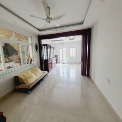 Cho thuê nhà hẻm xe tải 8m, hẻm THÔNG – Quận 3