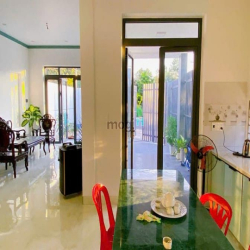 Cần bán nhà 1 trệt 1 lầu, Căn góc 2 Mặt Tiền, thị trấn Trảng Bom