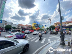 Cho thuê nhà GÓC 2MT số 79-81 đường Nguyễn Văn Trỗi, Phường 12, Quận P
