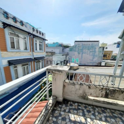 Bán Nhà Bạch Đằng P.24 Bình Thạnh 3 Tầng DT 34m2 Giá 4.7 Tỷ.