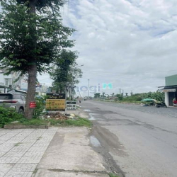 Cặp nhà và nền mặt tiền Trần Hoàng Na KDC Hồng Loan, Cần Thơ - 22.5T