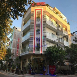 Khách sạn 4 lầu góc 2 mặt tiền đường Hoàng Thế Thiện KDC Hưng Phú