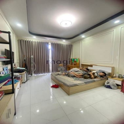 17.12.1 Gấ,p Nh,à mới- Khu phân lô- Sát MT Tô Ngọc Vân- hxh 8m-4*20,5
