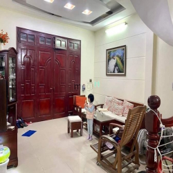 Chia Ts Bán Gấp Nhà Đ.Bông Sao, P.5, Q.8, 52m2, 930 triệu hẻm 5m