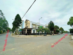 Nhà lầu góc 2 mặt tiền đường số 3 và 4 KDC Hồng Phát, Cần Thơ