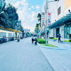 Bán nhà đẹp 4 lầu số 6/10 Đường 44 Phường 14 Gò Vấp có thang máy Emart