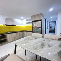 Bán nhà Nguyễn Hoàng gần NVL 2 tầng full nội thất mới đẹp 2,5 tỷ