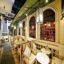 CHO THUÊ Biệt Thự Cổ 2.300 m² -2 MT Võ Văn Tần, Quận 3 -30mx30m-1T 2L