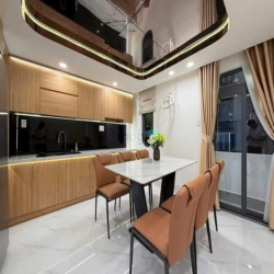 Bán nhà hẻm 5m thông đường Quang Trung, P.10, 3,8 x 18, giá 7.5 tỷ tl