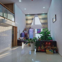 Cần bán căn hộ Duplex 3 phòng ngủ góc 2Mt, lầu 21 chung cư La Astoria3