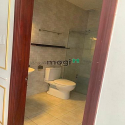Cho Thuê Nhà  Nguyễn Cửu Vân, P17, Q.Bình Thạnh, DT: 5x18, 3 lầu