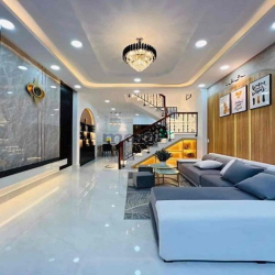 Chính chủ bán gấp nhà đ. Nguyễn Trãi, Phường 2, Quận 5 ,Dt:52m2