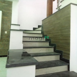 Gấp nhà 3T X 65m2, hẻm tải đua + vỉa hè, Thạnh Xuân 25, Q12, chỉ 4,5tỷ