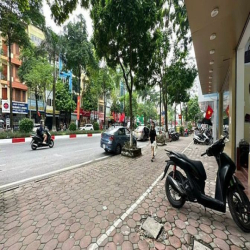 Bán nhà mới mặt phố Tân Mai, 90m2 x 5 tầng, MT 5m, 28 tỷ